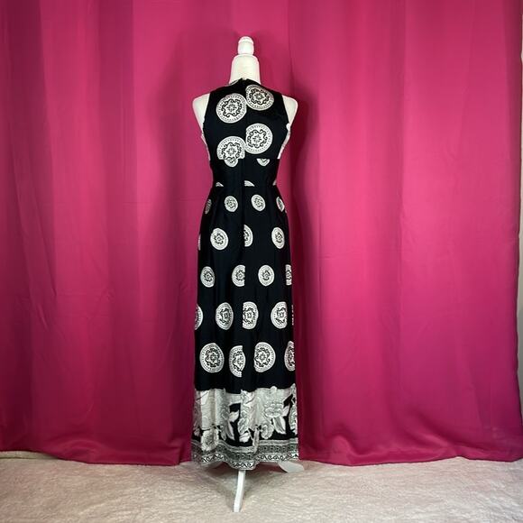 Vintage 70s Unbranded Grecian Mandala black and white maxi dress, 7 - 8 - Picture 2 of 8